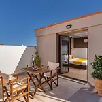 Rooftop Apartment,in The Heart Of Old Town! Appartement