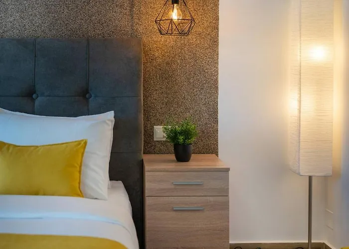 Rooftop Apartment,in The Heart Of Old Town! *